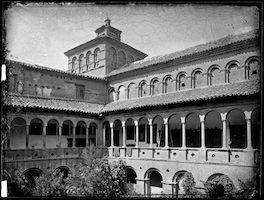 Claustro del convento de Santa Fe