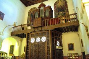 Órgano de la iglesia de San Ildefonso. Fotografía de José Antonio Hernández